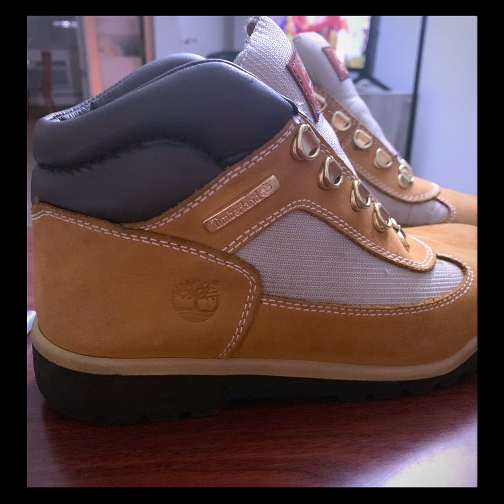 Authentic Timberland Field boot! Boys 6